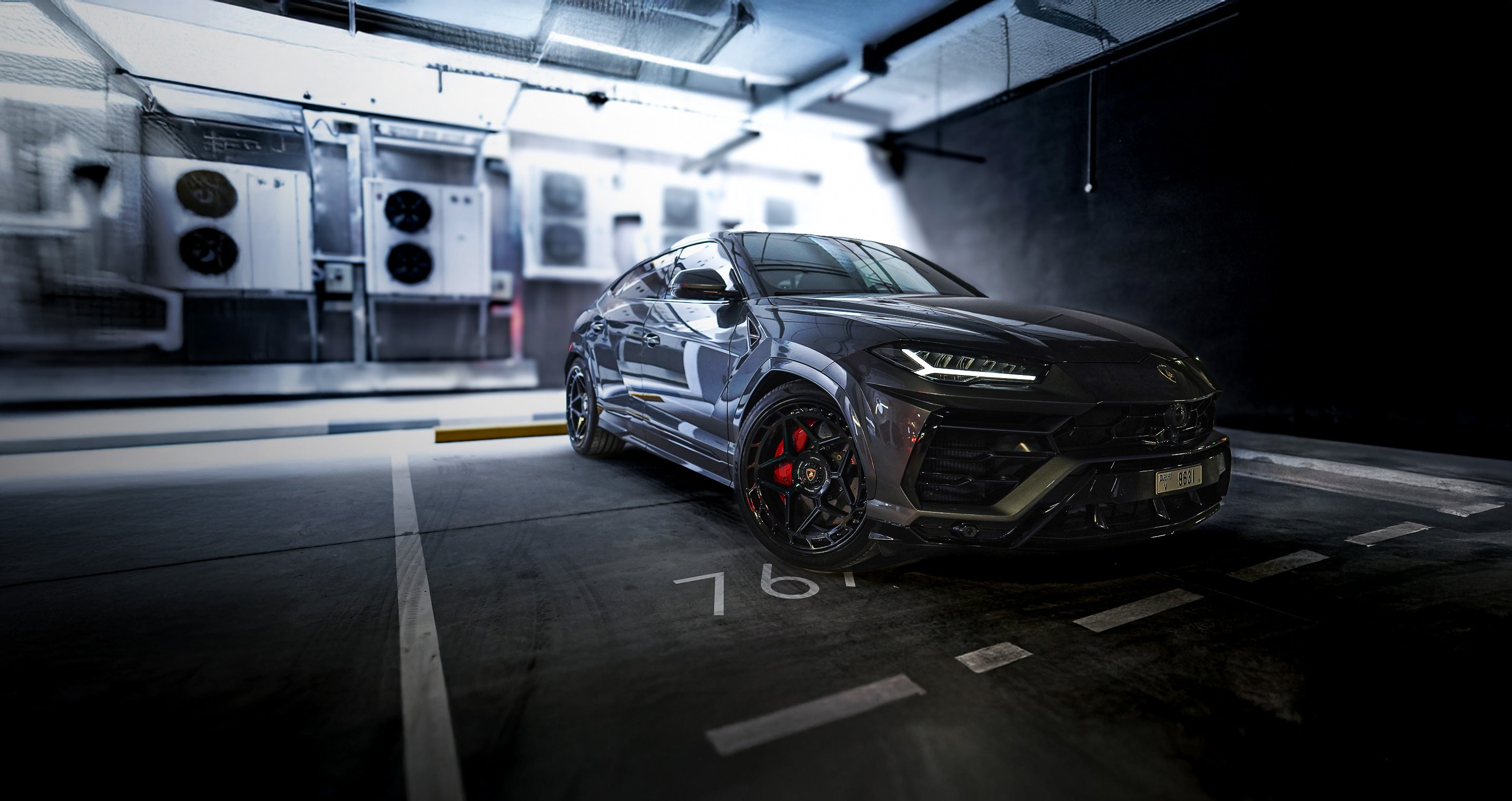 LOMA-Refined-Lamborghini-Urus-Wallpaper_8f0dcbc0-6b68-48d6-baaa-48c9e538a1c0.