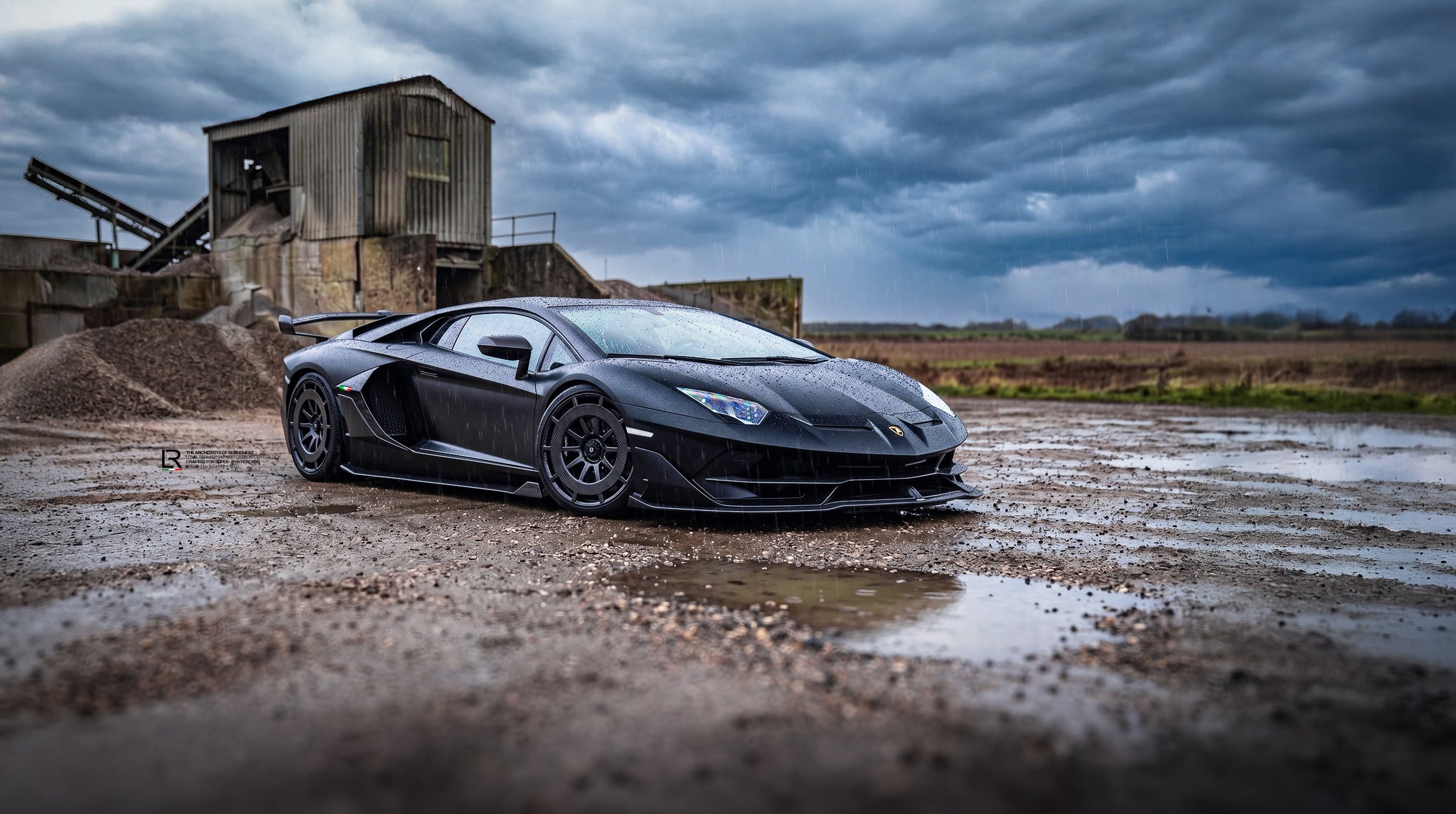 Lamborghini-Aventador-S-Performance-Carbon-Wheels-and-Downpipes-by-LOMA-Refined-side-stanced-view.